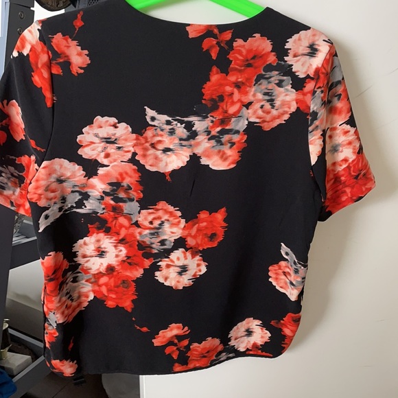 Vero Moda black and floral blouse tshirt - Picture 4 of 4